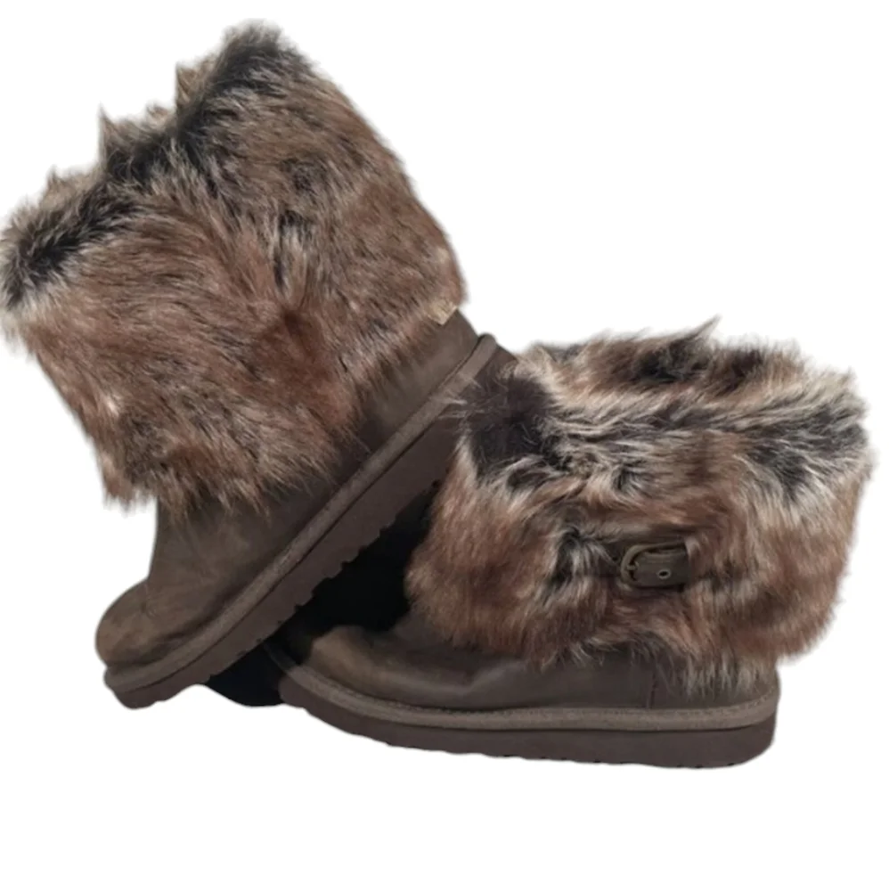 Fur trim buckled UGG boots size 4